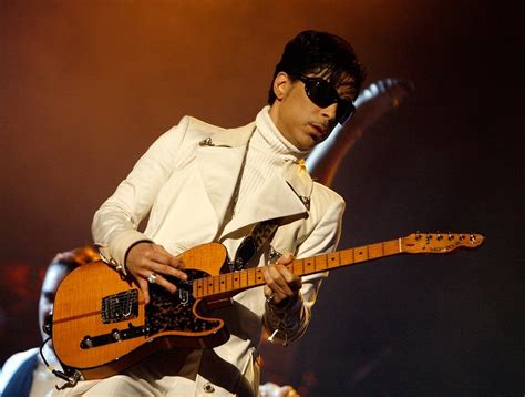 Prince's Essential Guitar Solos (1995-2010) | The Current