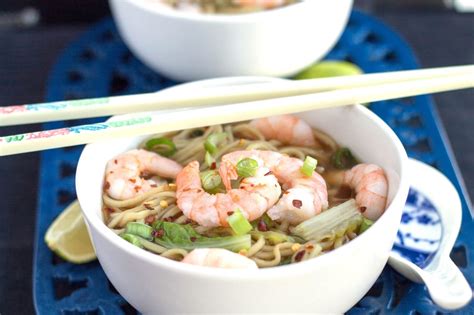 Sopa de camarón estilo oriental