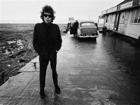 Bob Dylan – Blowin' in the Wind Lyrics | Genius Lyrics