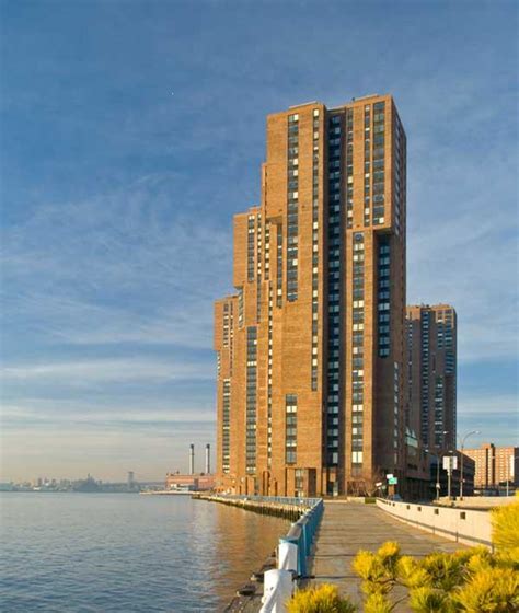 Waterside Plaza, 30 Waterside Plaza - Rental Apartments | CityRealty