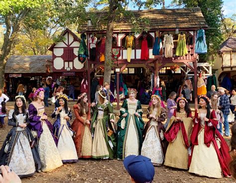 Singing Surprise | Renaissance festival, Texas renaissance festival, Festival