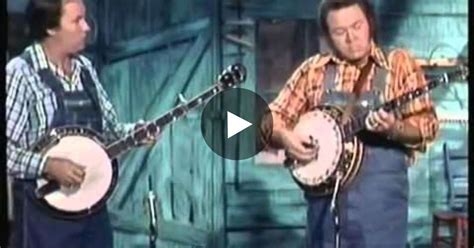 Roy Clark And Buck Trent Make The Crowd Go Wild In Epic “Dueling Banjos ...