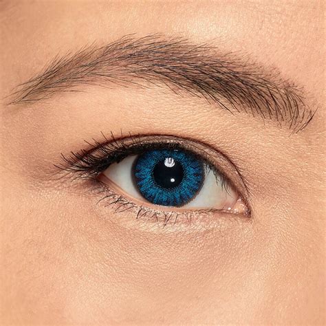 Things to know before wearing coloured contact lenses | Vision Direct UK