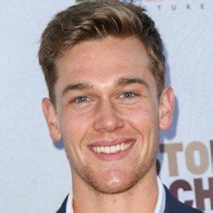 Taylor John Smith - Age, Family, Bio | Famous Birthdays