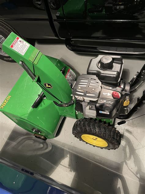 John Deere 1028E Snowblower for Sale in Belle Mead, NJ - OfferUp