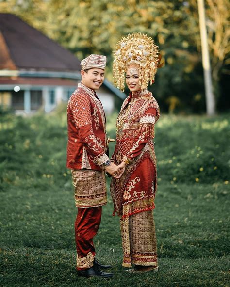 Foto Pengantin Adat Minang - IMAGESEE