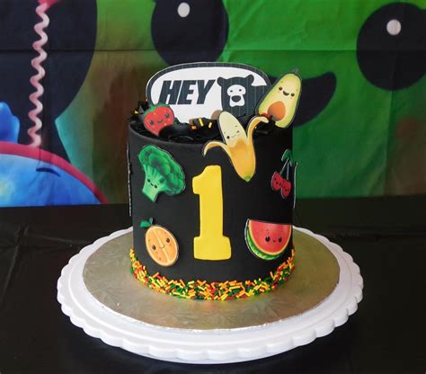 Hey Bear Sensory Birthday Cake | Happy first birthday, Bear birthday party, Boys 1st birthday ...