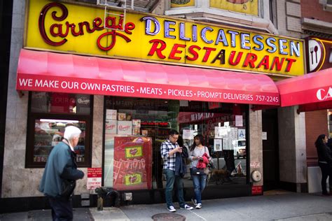 Carnegie Deli closing: Iconic NYC deli will shut down Dec. 31 - CBS News