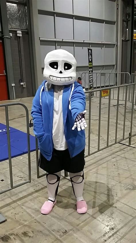 Sans Cosplay - Undertale. Cosplay by hittichowa (Supanova Sydney 2017) | Sans cosplay, Cosplay ...