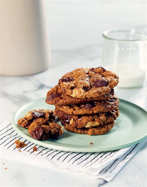 The Best Healthy Cookies (Gluten Free, Refined Sugar Free) - Liz Moody