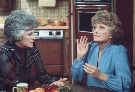 MAUDE - TV SHOW PHOTO #8 | #1760728789 | Golden girls, Bea arthur, Rue mcclanahan