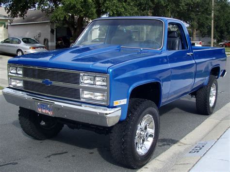 84 Chevy Truck - Wanna be a Car