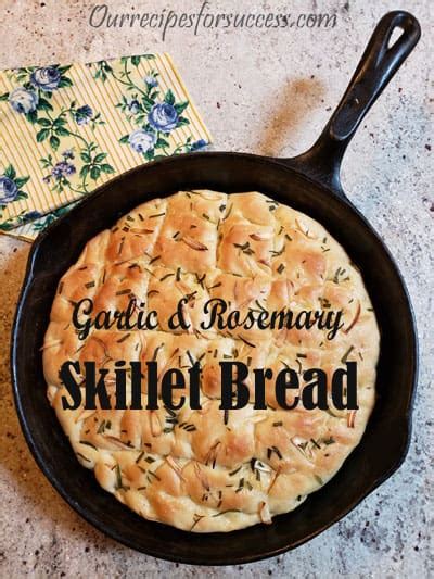 Cast Iron Skillet Bread Recipe With Garlic And Rosemary | Focaccia Bread