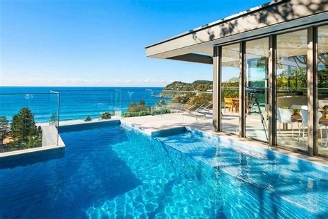 Luxury Beach Houses