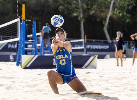 UCLA beach volleyball clinches Pac-12 championship title after 2 victories over USC - Daily Bruin