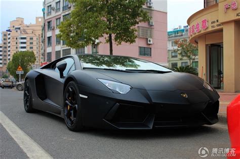 An incredible matte black Lamborghini Aventador in China