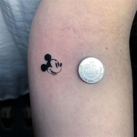 Aggregate 73+ mickey ears tattoo latest - in.cdgdbentre