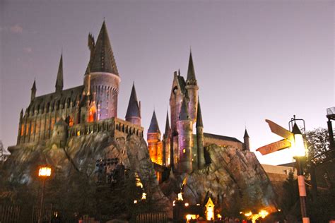 The Wizarding World of Harry Potter, Hogwarts Castle, Universal Studios ...