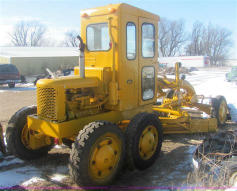 Allis Chalmers D motor grader in Maize, KS | Item 6835 sold | Purple Wave