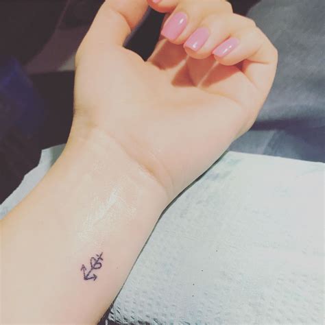 Amazing Small Anchor Tattoos On Wrist Download