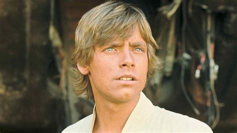 See Mark Hamill As Luke Skywalker With Baby Yoda In The Mandalorian | GIANT FREAKIN ROBOT