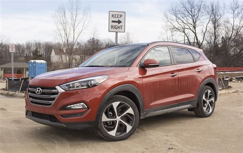 2016 Hyundai Tucson - iSeeCars.com