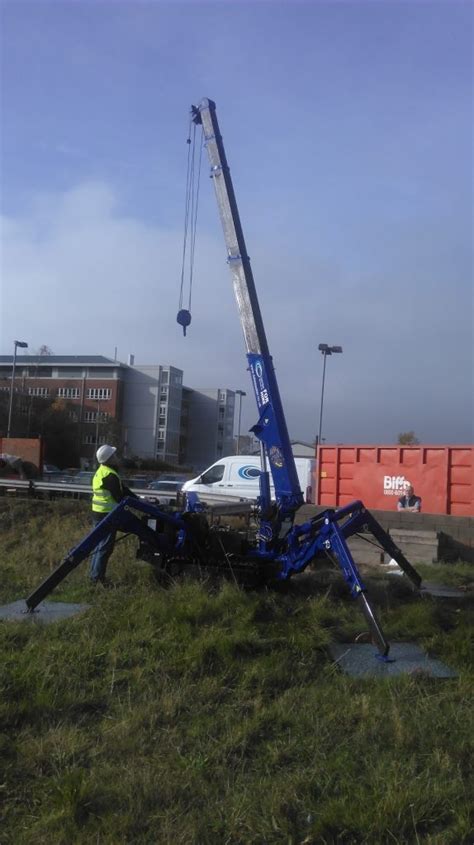 Our New Compact Spider Crane Coming to a Drilling Site Near You! - Dales Water