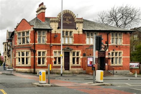 George and Dragon, Heaton Chapel © David Dixon cc-by-sa/2.0 :: Geograph ...