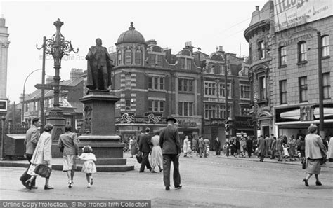 Photo of Tooting, The Broadway 1951 - Francis Frith