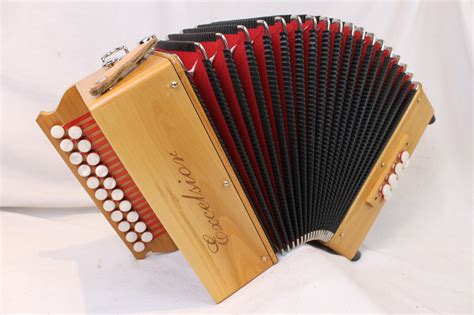 3200 Red Excelsior 606 Chromatic Button Accordion LMM C System 77 96 ...