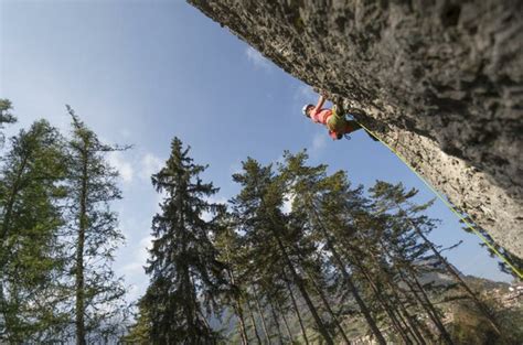 Molveno: lake adventures and excursions on Brenta Dolomites - Discover Trentino - Towns and Villages