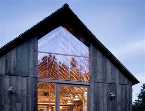 Family renovates century-old barn into stunning modern home in Washington state