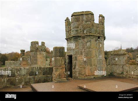 Interior of bodiam castle hi-res stock photography and images - Alamy