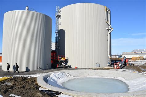 Farmer builds first methane digester to handle 10 farms | FarmersForum.com