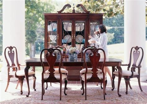 Cherry Solid Wood Queen Anne 8 Piece Dining Room Set with Splat Back ...
