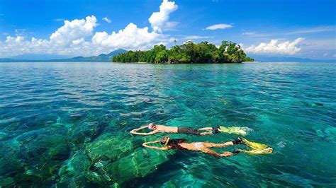 11 Surga Pemandangan Bawah Laut Indonesia yang Menakjubkan - MyLife