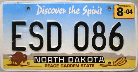 2004 North Dakota License Plate (ESD 086)