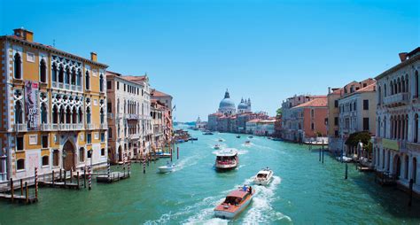 Dos and Don’ts Of Visiting Venice, Italy - Travel Noire