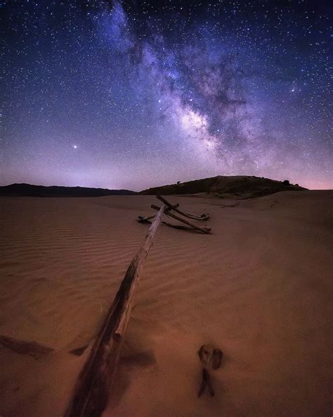 Milky Way over Sand Dunes, Utah (1349 X 2024) (OC) : r/EarthPorn