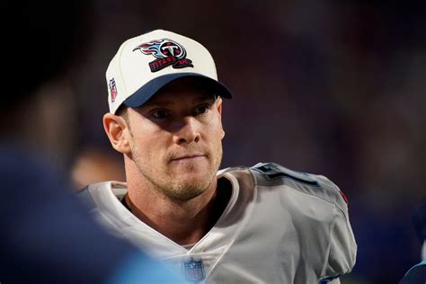 Tennessee Titans QB Ryan Tannehill benched after throwing pick-six