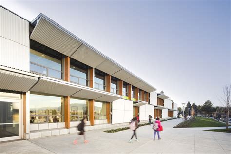 Pitt River Middle School | Architect Magazine