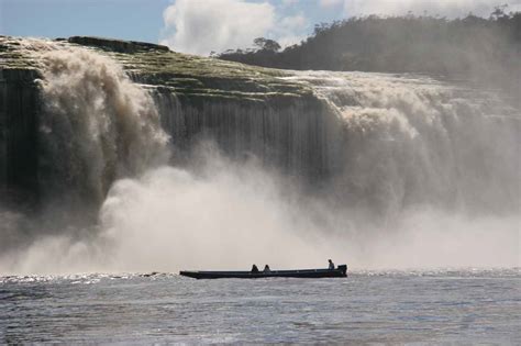 Canaima Lagoon Waterfalls (Canaima National Park, Venezuela, South America)