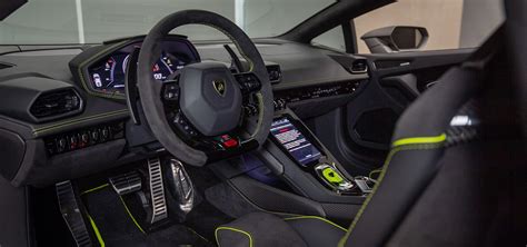 Lamborghini Veneno Interior