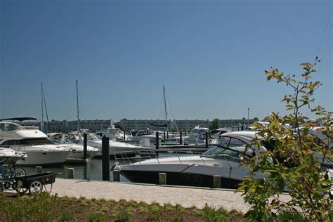 Wells Cove Town Homes & Marina in Grasonville, MD, United States ...