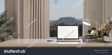 12,017 Close Laptop Screen Mockup Images, Stock Photos & Vectors ...