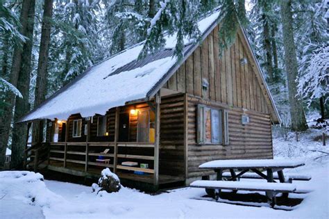 Clear Lake Resort in the Willamette National Forest