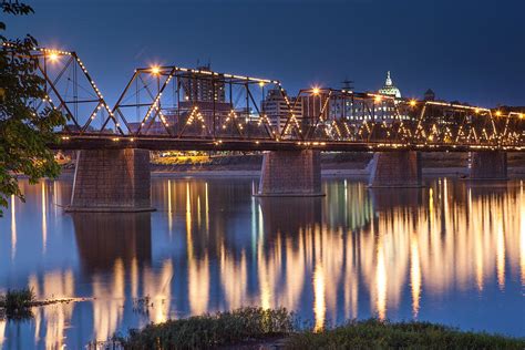 Walnut Street Bridge at Night Photograph by John Daly - Fine Art America