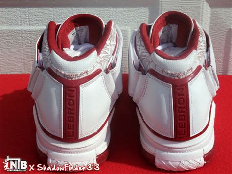 Nike Zoom LeBron II Chamber Of Fear White Red PE | NIKE LEBRON - LeBron James Shoes