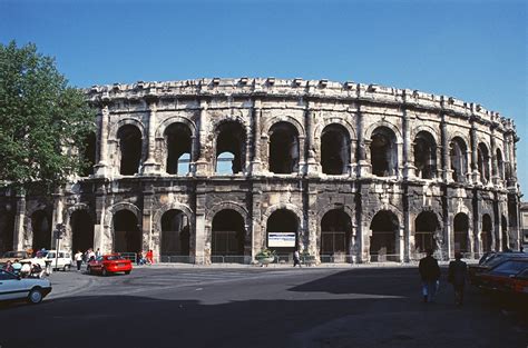 Nîmes France Travel Guide - Travel Inspires