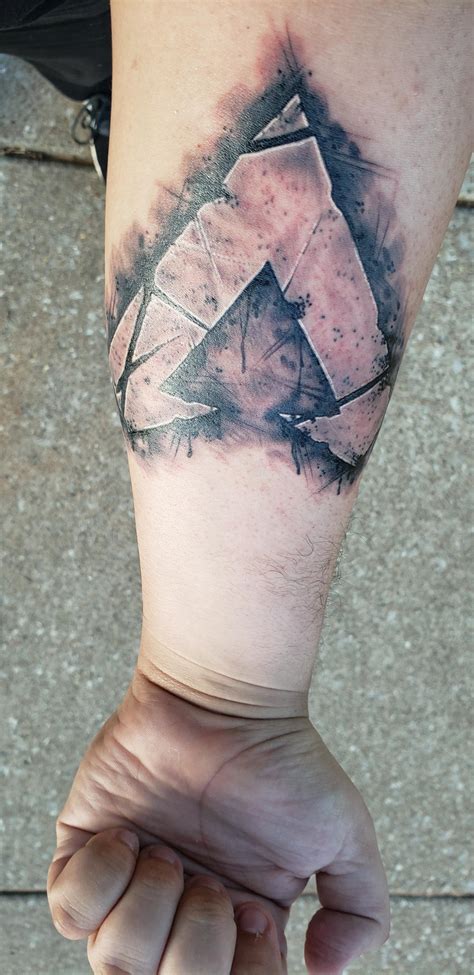 My new apex tattoo!!! : r/apexlegends